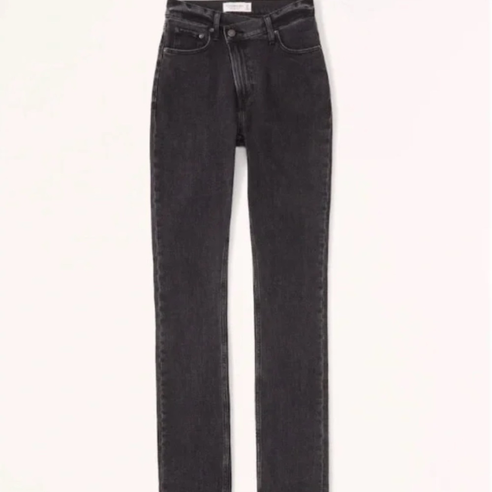 Abercrombie & Fitch Jeans |  Ultra High Rise 90s Slim Straight Jean - Sz 27 Long